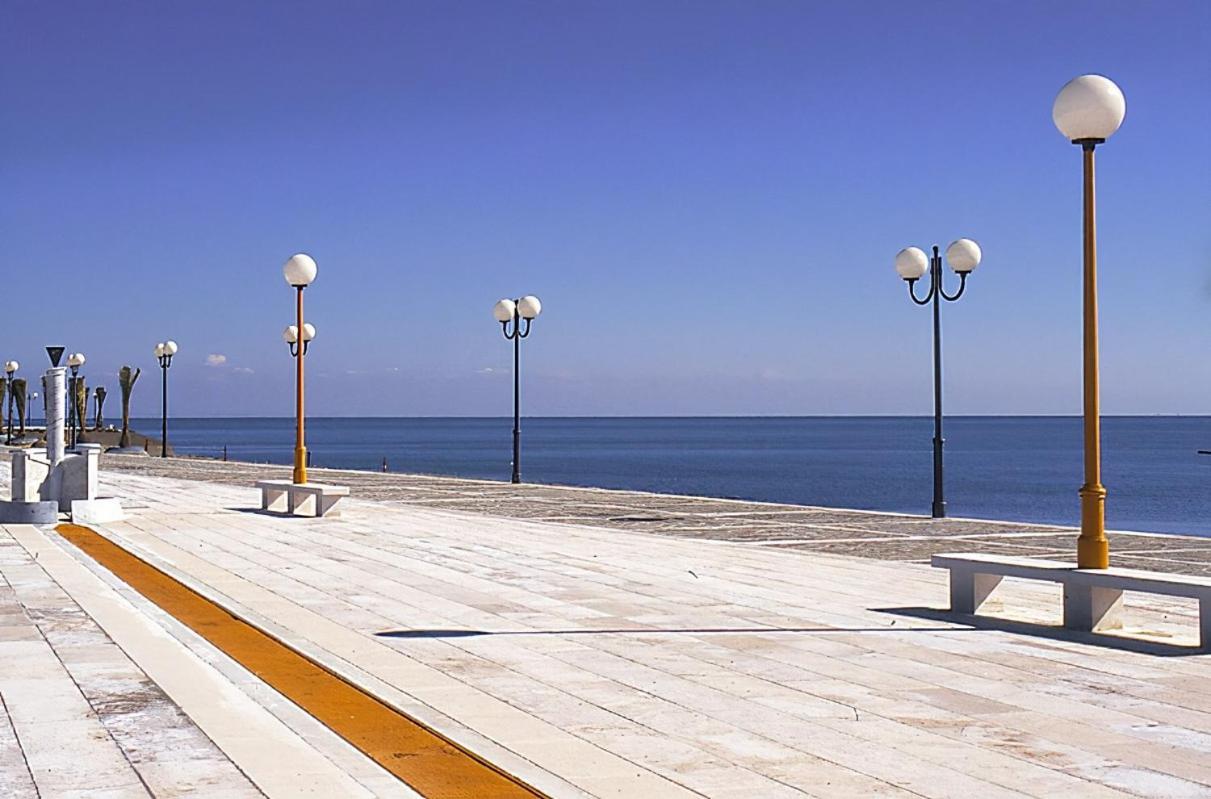 ポリコーロStella Marina Jonica 1Km Vom Strand Mit Terrasseアパートメント エクステリア 写真